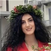 Dottoressa laureata in Lingue straniere a pieni voti e futura insegnante offre aiuto in lingue straniere